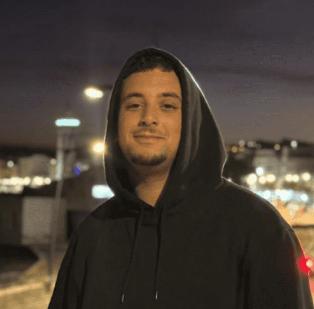 محمد أزهاري