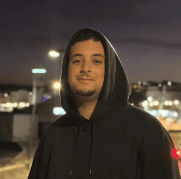 محمد أزهاري
