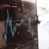 بنك باركليز يرفع توقعاته للأسهم الأوروبية: مؤشر “ستوكس 600” نحو مستويات قياسية