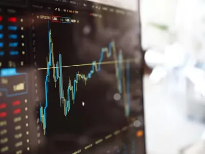 بنك باركليز يرفع توقعاته للأسهم الأوروبية