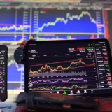 بنك إنجلترا يرجح تثبيت أسعار الفائدة وسط ضغوط تضخمية وتداعيات جيوسياسية