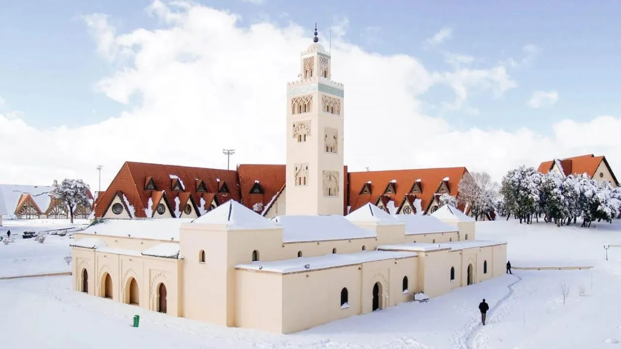 مدينة إفران بالمغرب