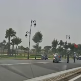 عاجل/لحظة وصول جلالة الملك محمد السادس إلى تطوان متوجهاً إلى الإقامة الصيفية بالمضيق.