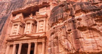 مدينة البتراء في الأردن