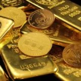 الذهب يسجل مستويات مرتفعة في المغرب.. عيار 21 يتجاوز 1,210 دراهم اليوم الأربعاء