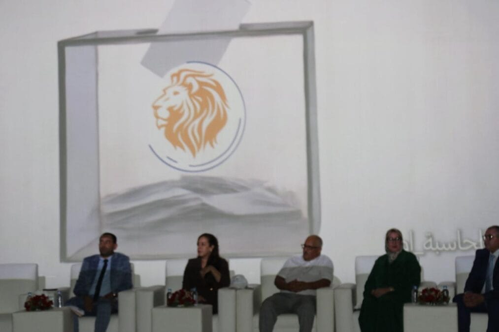 في عرس سياسي مهيب.. 1500 مناضل ومناضلة يغصون بسينما إسبانيول: الحزب المغربي الحر يقدم مرشحيه وبرنامجه الانتخابي من قلعة تطوان بشعار "المحاسبة أولا". 8 inbound8591505827247333695
