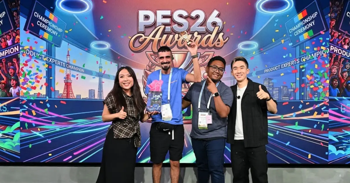 ابن الفنيدق محمد الورياغلي يُكرَّم في طوكيو ضمن خبراء منتجات جوجل 1 Mohamed el eoueryaghly community leader award pes26 tokyo