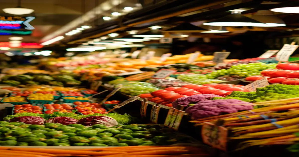 أسعار الخضر والفواكه واللحوم اليوم